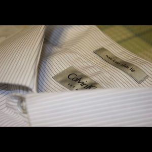Calvin Klein Non-Iron Slim Fit Dress Shirt (Large)